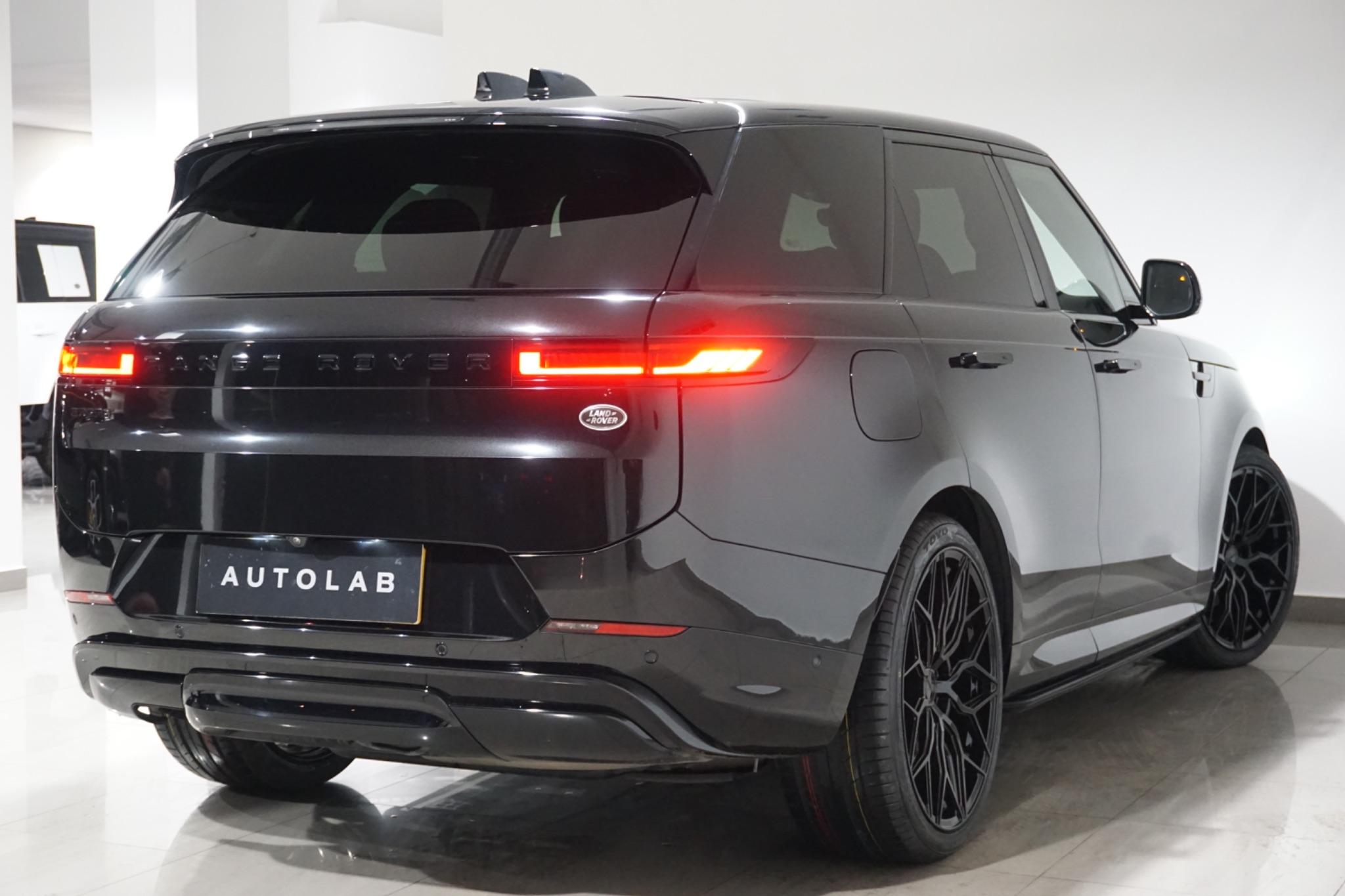 Land Rover Range Rover Sport 3.0 D300 MHEV Dynamic SE Auto 4WD Euro 6 (s/s) 5dr